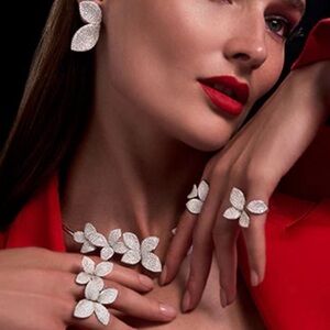 SEGRETI Flower Garden Ring 18k